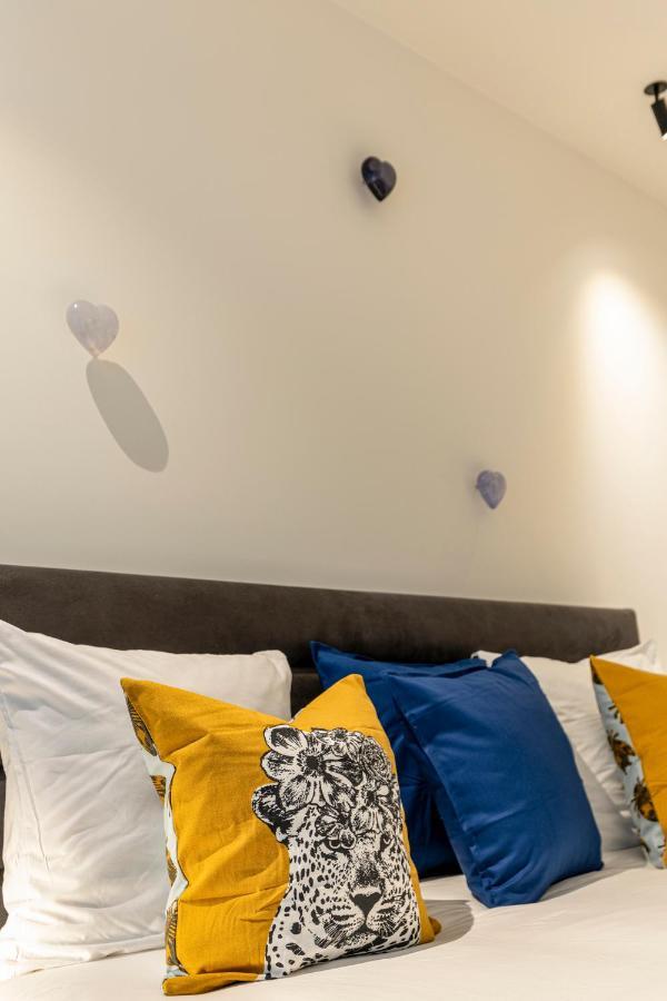 Vrijdagmarkt By Lit D'Art Apartment แอนต์เวิร์ป ภายนอก รูปภาพ