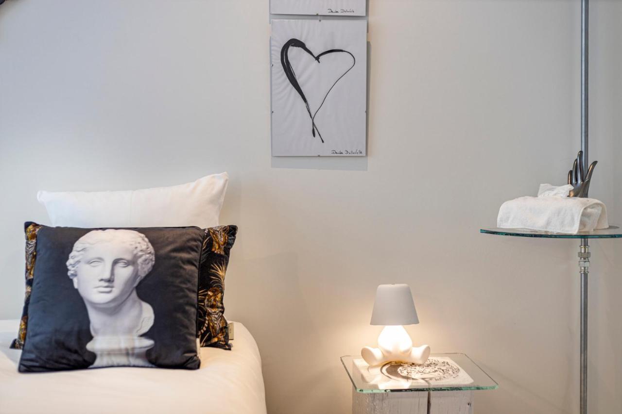 Vrijdagmarkt By Lit D'Art Apartment แอนต์เวิร์ป ภายนอก รูปภาพ